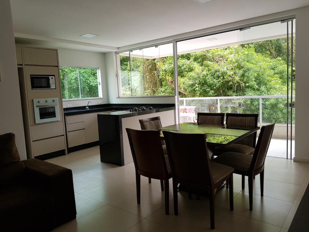 Apartamento 200M Da Praia Apartment Bombinhas Luaran gambar